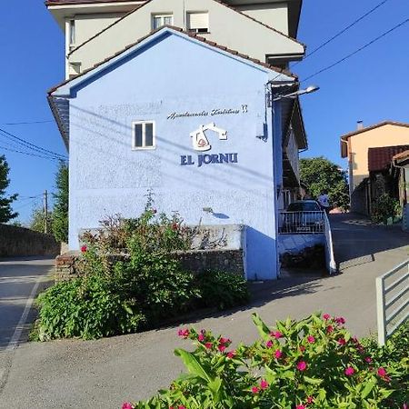 Apartamentos El Jornu Llanes Buitenkant foto
