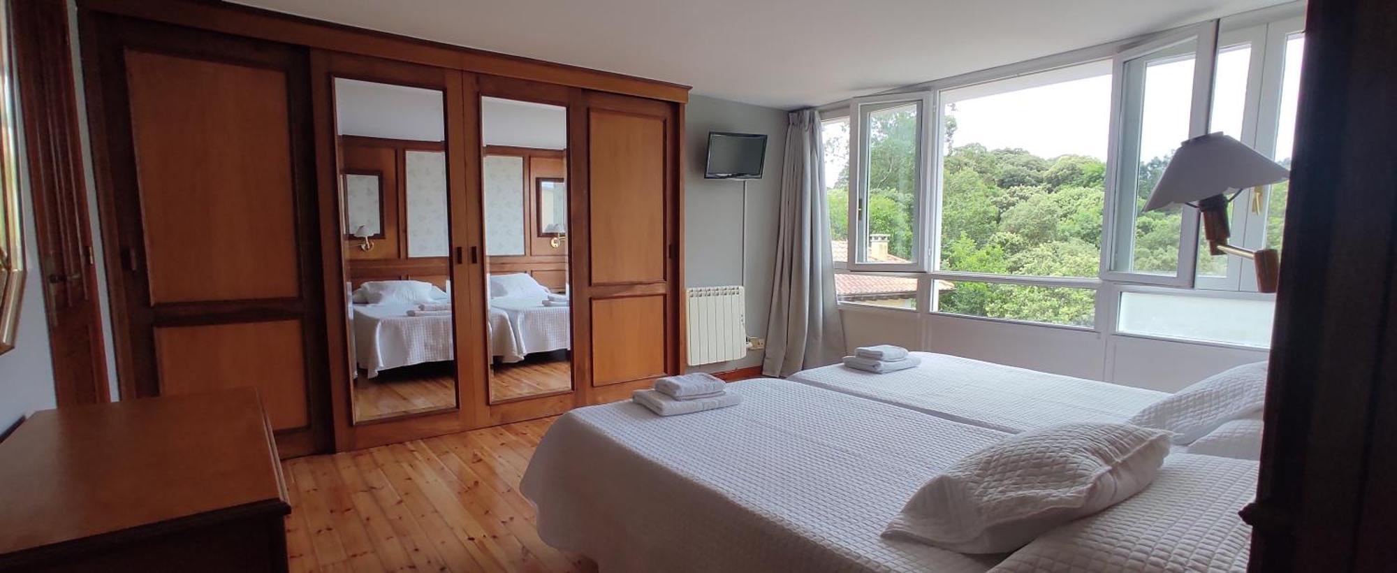 Apartamentos El Jornu Llanes Buitenkant foto