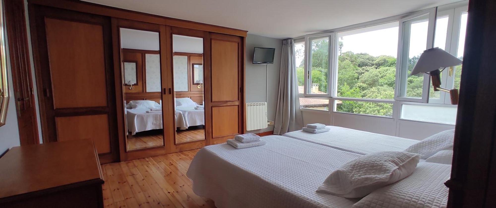 Apartamentos El Jornu Llanes Buitenkant foto